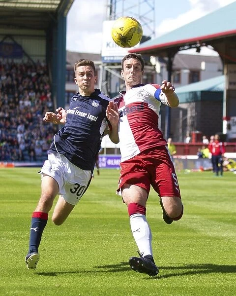 Clash of Captains: Wallace vs. Kerr in Rangers vs. Dundee - Ladbrokes Premiership Showdown at Dens Park