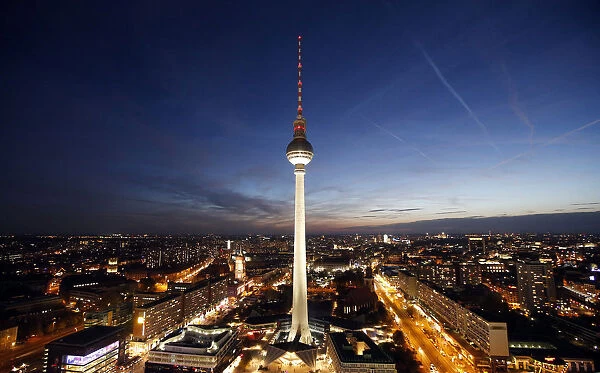Berlins city skyline, with the TV tower at Alexanderplatz square