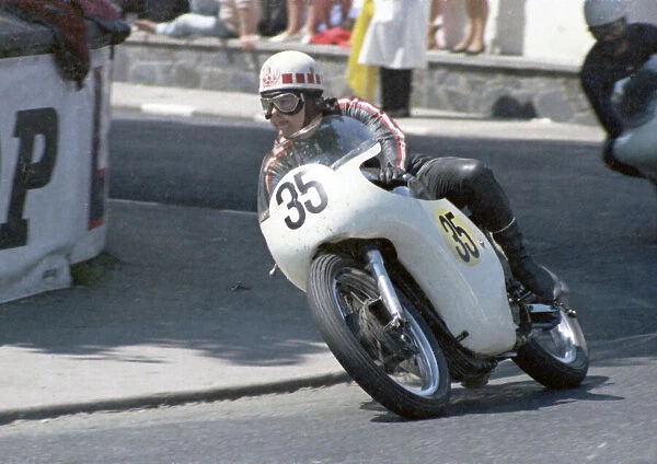 Barry Randle (Petty Norton) 1968 Senior TT