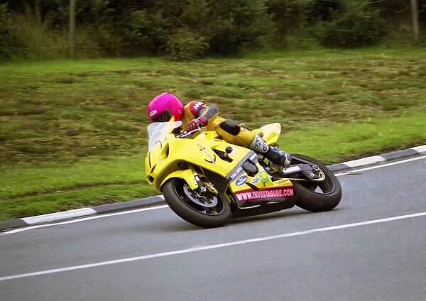 Davy Morgan (Suzuki) 2004 Senior Manx Grand Prix