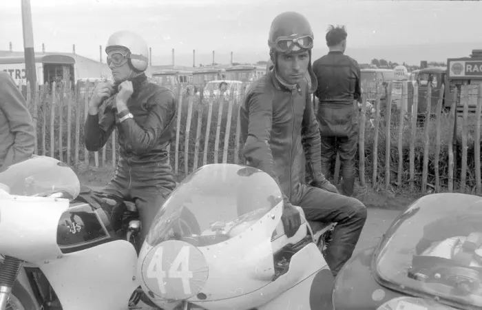 Framed Print : Ernesto Brambilla 1961 Junior TT Practice Print Framed Print : Ernesto Brambilla 1961 Junior TT Practice Print