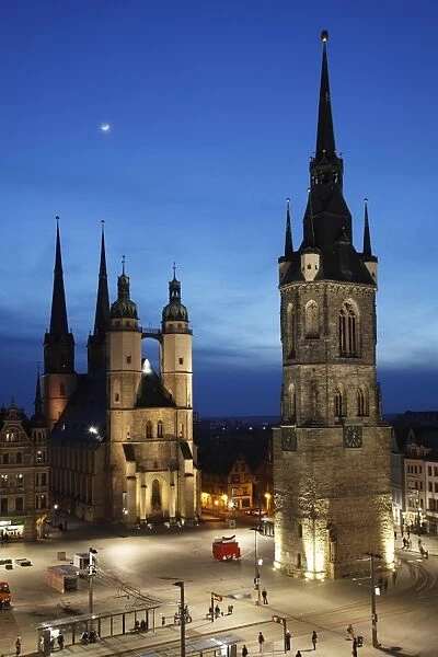 View of city market place with church illuminated at night, Red Tower (Roter Turm), Marien Church (Marktkirche), Halle