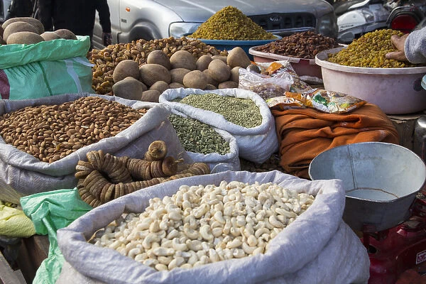 Asia, India, Uttar Pradesh Agra, street market, variety of fruits nuts and vegetables