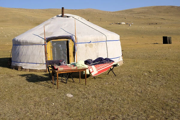 Asia, Mongolia, Bayan-Olgii, setting up and dismantling a Ger  /  yurt. Editorial Only