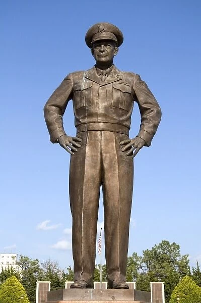 Bronze statue of Dwight D. Eisenhower located at the Eisenhower Presidential Center in Abilene