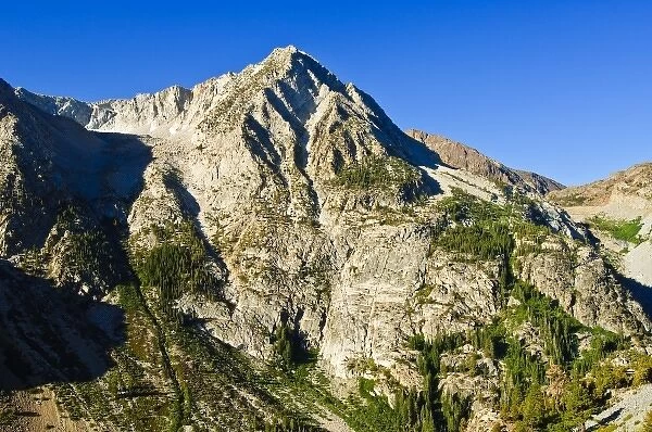 California. Mountain valley Yosemite National Park, California