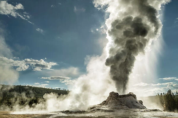 Castle Geyser erupting, Upper Geyser Basin, Yellowstone National Park, Wyoming  /  Montana