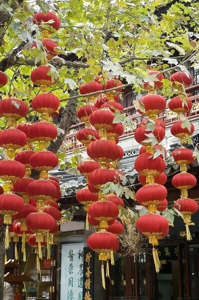 China, Shanghai. Chinese lanterns Chenghuang Miao district around the Shanghai City God Temple