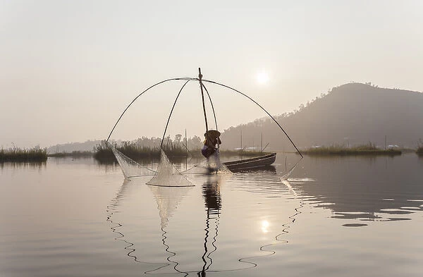 Fishing, Loktak Lake, nr Imphal, Manipur, India