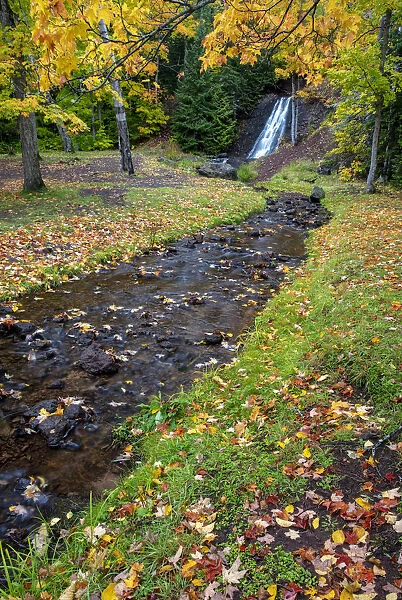 Haven Falls in autumn in the Upper Peninsula of Michigan, USA