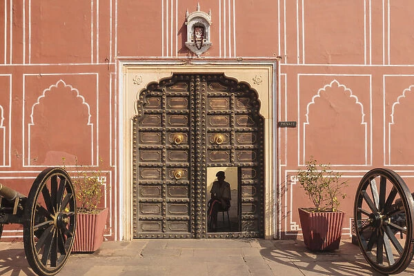 India, Rajasthan, Jaipur, Entrance of City Palace with shrine above doorway