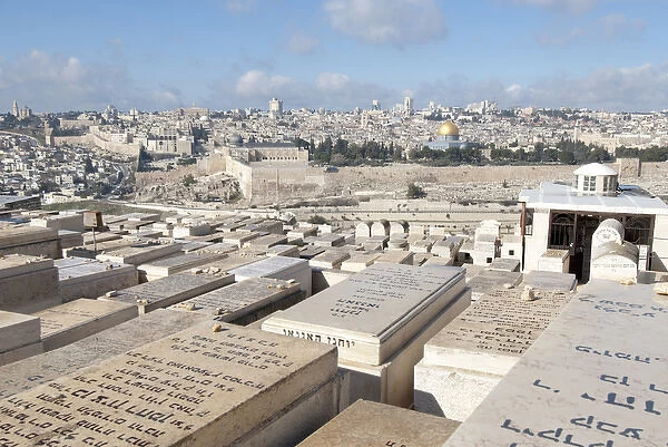 Israel, Jerusalem, view of the old city from the Jewish cemetery on the Mount of Olives
