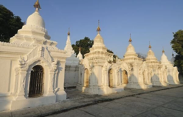 Kuthodaw Pagoda in Mandalay, known as the Worlds Largest Book, Myanmar (Burma)