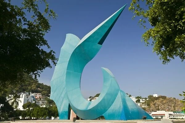 Mexico, Colima, Manzanillo. Swordfish Memorial  /  Daytime
