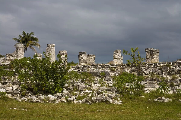 Mexico, Quintana Roo, Yucatan Peninsula, Cancun. Zona Arqueologica El Rey (the King)