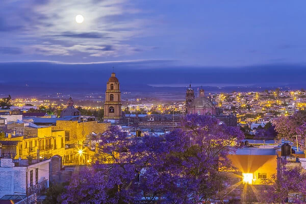 Mexico, San Miguel de Allende. Full moon over city