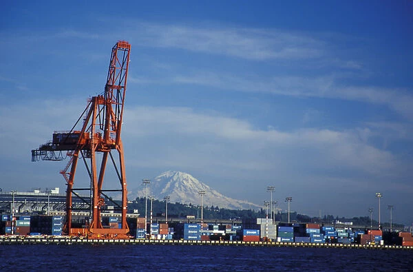 N. A. USA, Washington, Seattle. Port of Seattle with Mt. Rainier (14, 410 ) in