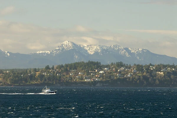 North America, USA, WA, Admiralty Inlet, Strait of Juan de Fuca. Boat navigates Admiralty