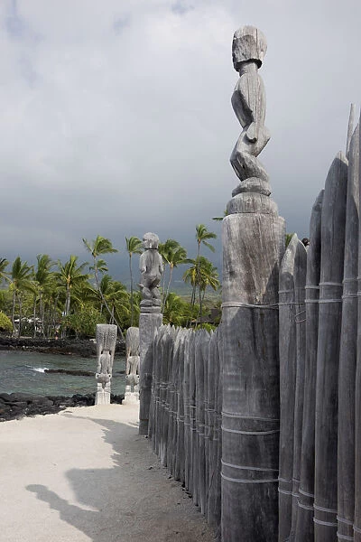 Pu uhonua, Place of Refuge, Big Island, Hawaii, Tiki Gods