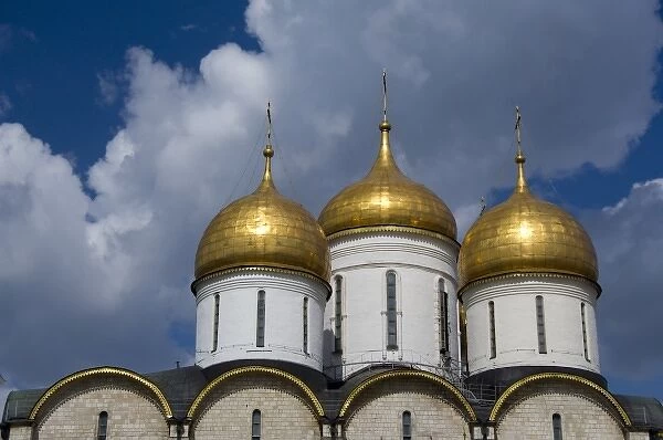Russia, Moscow, The Kremlin. Cathedral of the Assumption (aka Uspensky sobor) founded in 1326