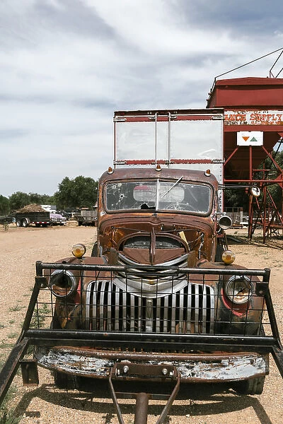 Rusted abandoned antique truck, Tucumcari, New Mexico, USA