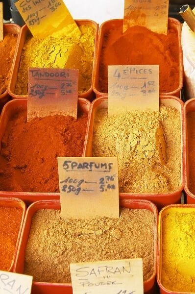 Spice seller at a market. Tandoori, 4 spices, 5 perfumes, saffron, ... Collioure. Roussillon