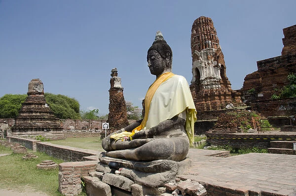 Thailand, Ayutthaya. Wat Mahathat (aka Wat Maha That) was the historic royal monastery