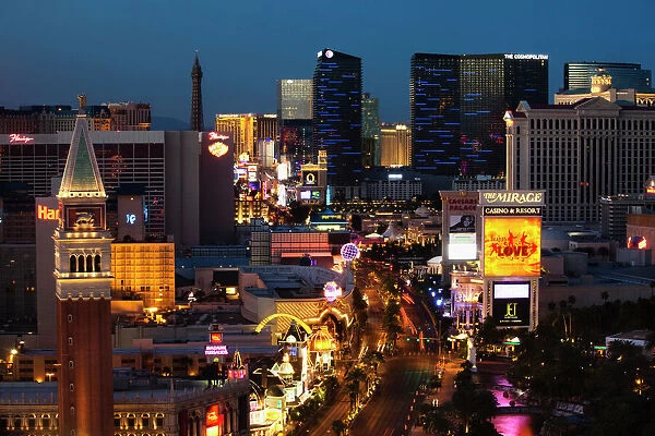 USA, Nevada, Las Vegas, The Strip, Las Vegas Boulevard, high vantage view, dawn