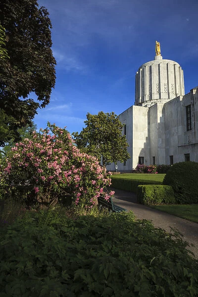 USA, Oregon, Salem, Oregon State Capitol