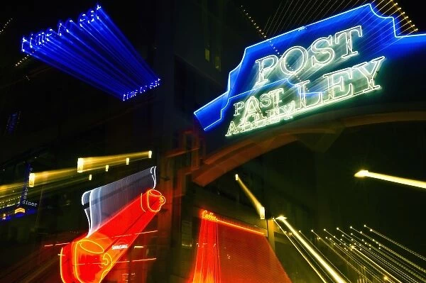 USA, Washington, Seattle, Pike Place Market, Post Alley Zoom Blur