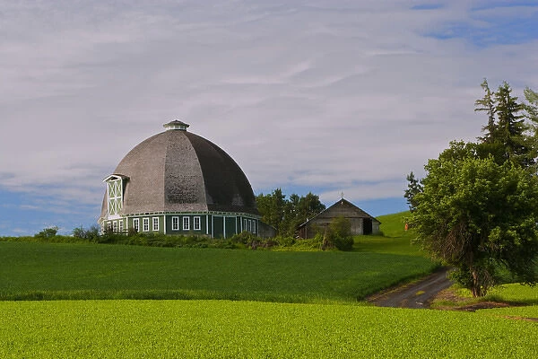 A view of a round barn in Pullman Washington State