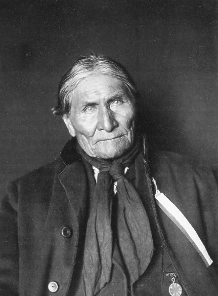 GERONIMO (1829-1909). American Apache leader. Photographed in 1905
