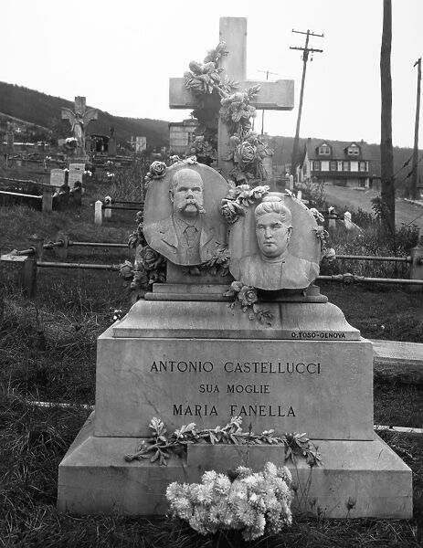 GRAVESTONE, 1935. Gravestone for Italian immigrant husband and wife in a cemetery at Bethlehem