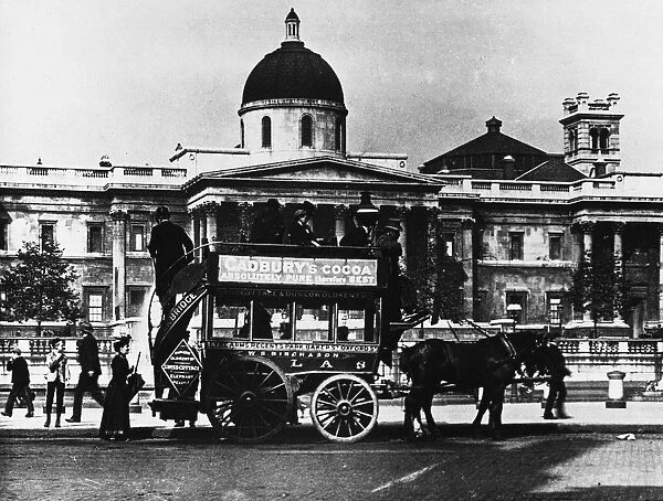 LONDON: OMNIBUS, c1900. An omnibus in front of the National Gallery, London, England