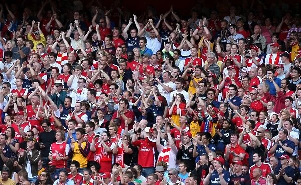 Arsenal Fans Celebrate 3-0 Victory Over Rangers in Emirates Cup
