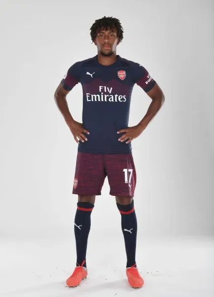 Arsenal First Team: Alex Iwobi 2018/19 Art Prints, Posters