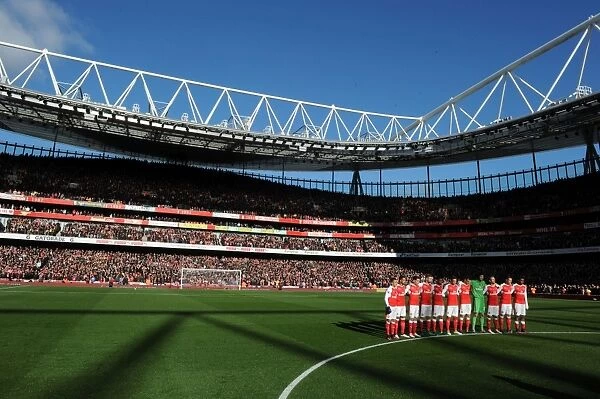Arsenal and Tottenham Honor Remembrance Day Before Premier League Clash at Emirates Stadium