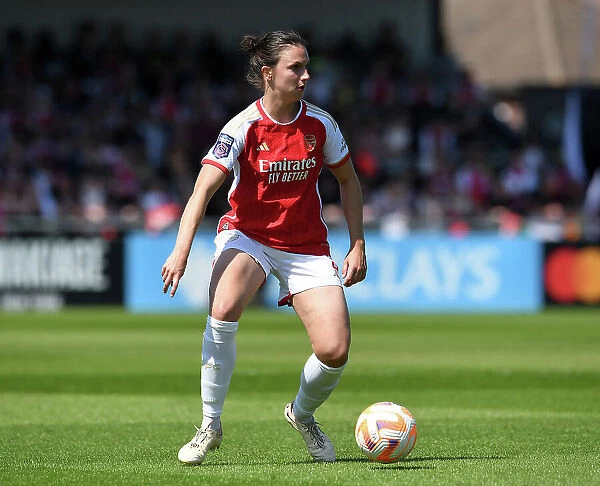 Arsenal Women vs Aston Villa: Lotte Wubben-Moy in Action during the 2022-23 FA Women's Super League Match