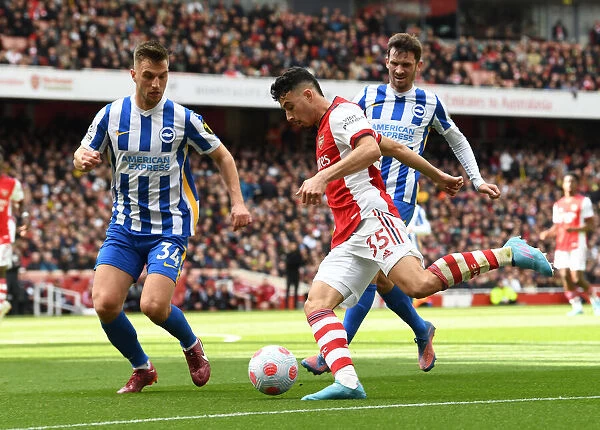Arsenal's Martinelli Clashes with Brighton's Veltman and Gross: Intense Battle in the Premier League (April 2022)
