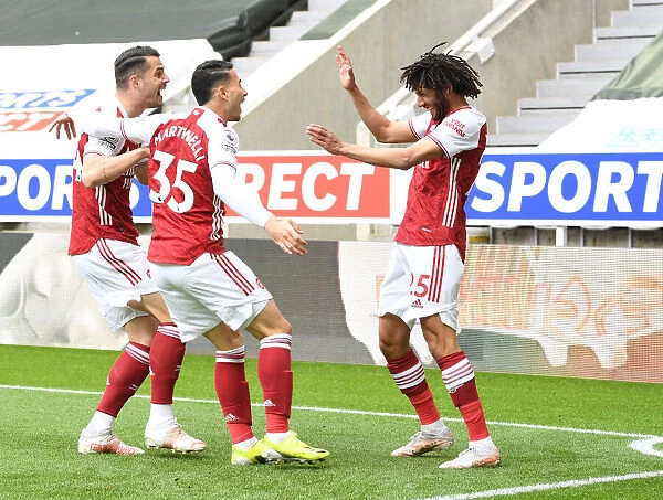 Elneny, Martinelli, and Xhaka: Celebrating Arsenal's First Goal Against Newcastle United (2021)