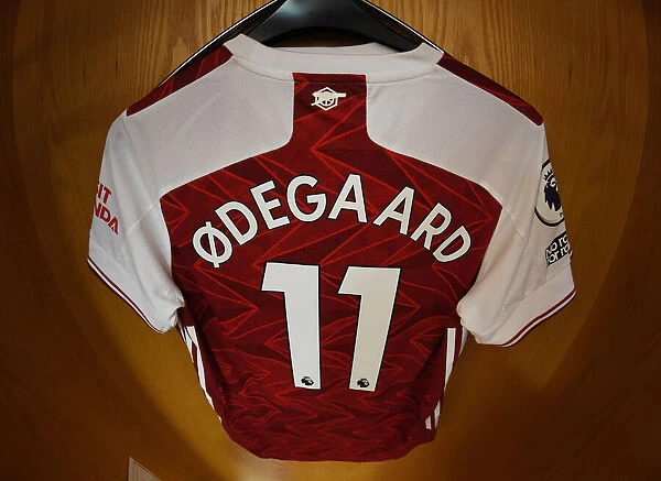 Empty Emirates: Odegaard's Ghosted Shirt - Arsenal vs Manchester City, Premier League 2021