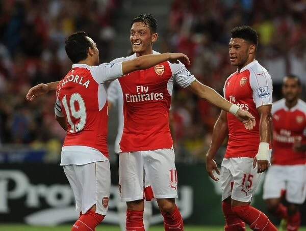 Mesut Ozil's Decisive Goal: Arsenal Defeats Everton in Barclays Asia Trophy