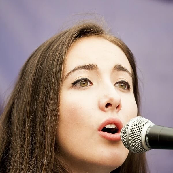Aine Mallon, singer with The Armagh Pipers Club