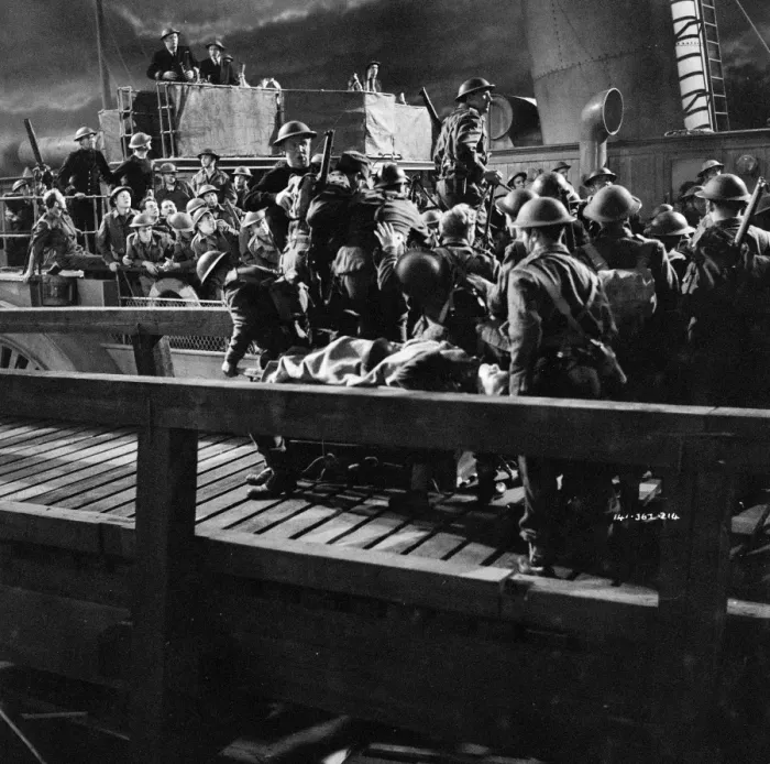 Framed Print : A Night Sequence from Dunkirk Print (1958) - StudioCANAL Framed Print : A Night Sequence from Dunkirk Print (1958) - StudioCANAL