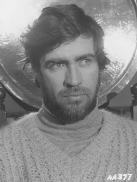 Framed Print : Alan Bates Print from Far From The Madding Crowd (1967) StudioCANAL Framed Print : Alan Bates Print from Far From The Madding Crowd (1967) StudioCANAL