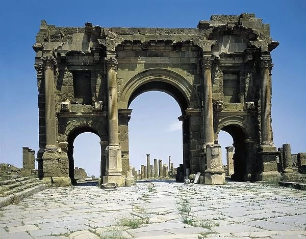 Algeria, Timgad (Thamugadi), Roman city founded by Emperor Trajan (around 100 ad), Arch of Trajan