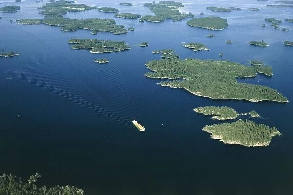 Finland, Aerial view of Lake Haukivesi