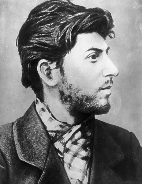 Joseph stalin as a young man in 1900