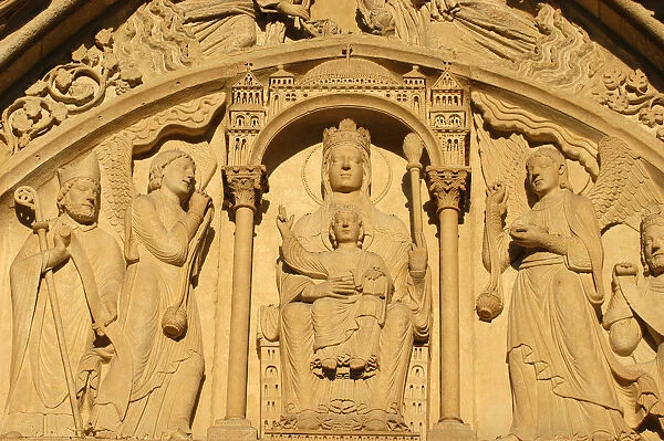 Notre Dame of Paris cathedral Santa Anns Gate arch and tympanum Virgin and child (11th century)