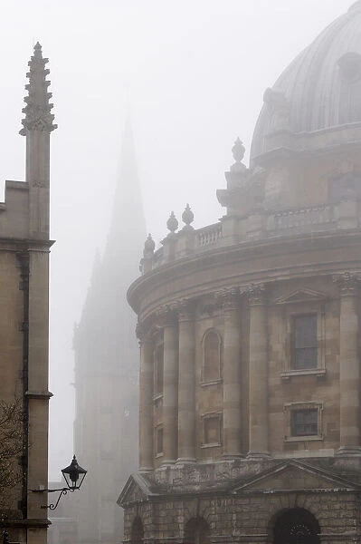 Radcliffe Square, Oxford, in foggy weather